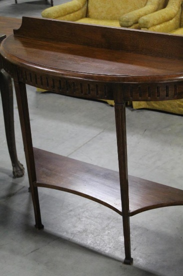 MAHOGANY CONSOLE TABLE WITH REEDED LEGS, 39" X 12" X 31"
