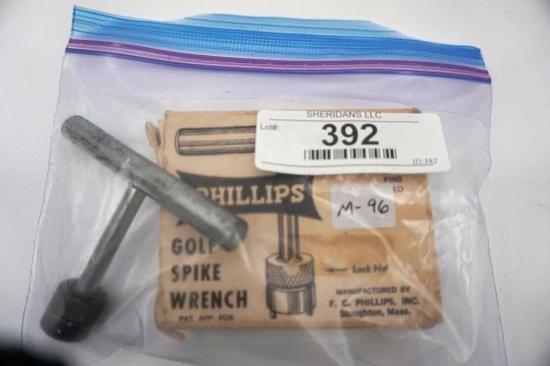 GOLF SPIKE WRENCHES - 1 IN ORIGINAL BOX