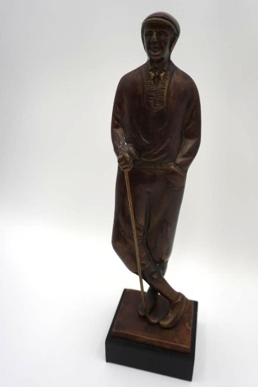GOLFER STATUE