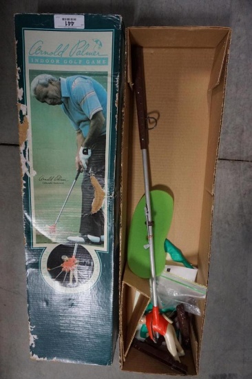 ARNOLD PALMER INDOOR GOLF GAME