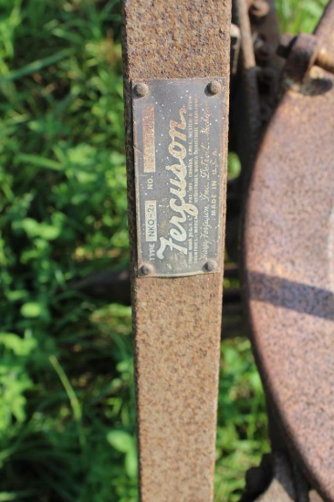 FERGUSON NKO-21 3-POINT 8-ROW CULTIVATOR