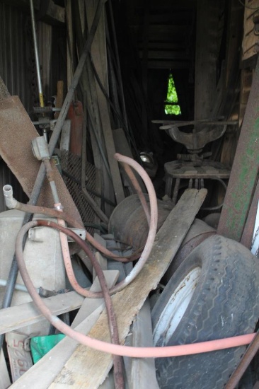 CONTENTS OF CORN CRIB - LARGE AMOUNT OF SCRAP METAL TOOLS; WATER TANK; VINT
