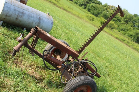 NEW IDEA SICKLE BAR MOWER