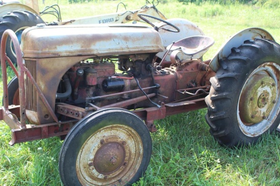 FORD-FERGUSON SYSTEM GAS TRACTOR WITH GOOD TIRES