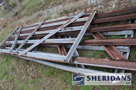 19-3: (3) DIFFERENT LENGTH METAL GATES - 139", (2) 185"