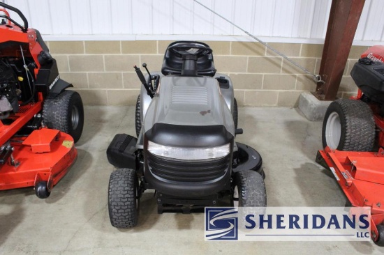 17-7: CRAFTSMAN RIDING MOWER, BRIGGS & STRATTON 17.5 HP ENGINE, 42" DECK, R