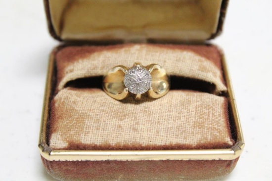4.2 DWT, 10K GOLD RING; WEIGHT INCLUDES STONE