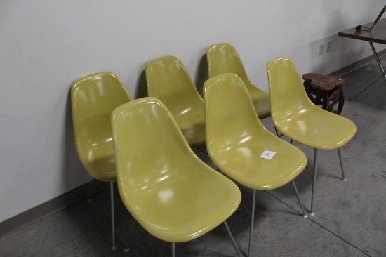SET OF (6) HERMAN MILLER MOLDED CHAIRS