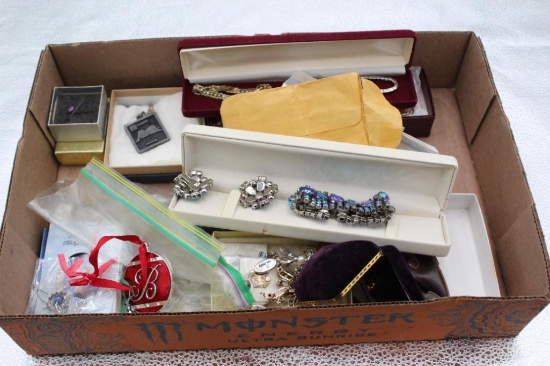 FLAT OF MISC. VINTAGE JEWELRY