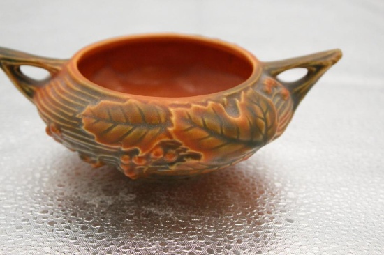 ROSEVILLE BUSHBERRY SUGAR BOWL