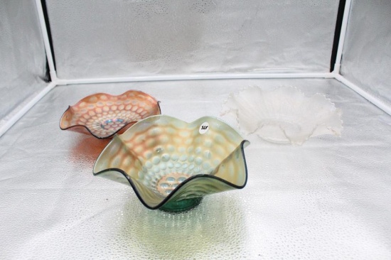 (1) WESTMORELAND CARNIVAL DOT BOWL, (1) FENTON DOT BOWL, (1) NORTHWOOD HEAR