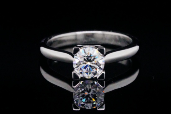 Harry Winston 0.71ct VS1/E Diamond and Platinum Ring