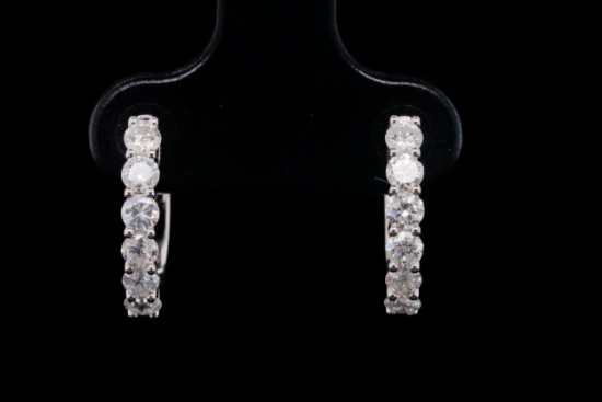 14K White Gold and 0.75ctw Diamond 0.50" Huggie Earrings