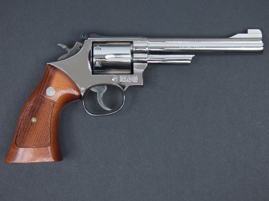 Manufacturer: S & W Model: 19-6 Gauge/Cal: .357 Mag Type: Revolver Serial #: BEW9078 Misc: Checkered