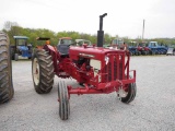 IH 424 TRACTOR