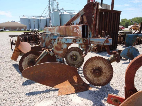FORD 140 4 BOTTOM PLOW