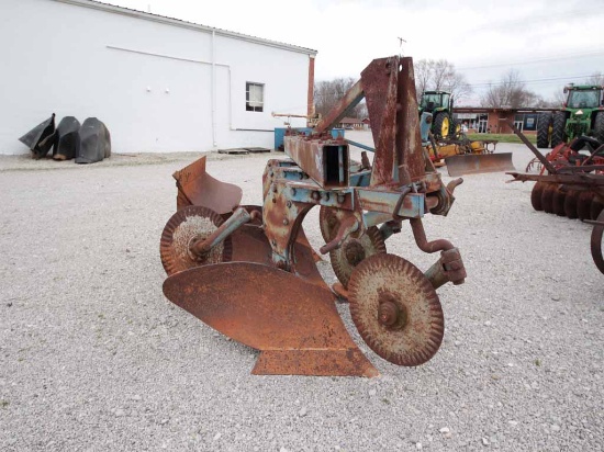 FORD 140 4 BOTTOM PLOW