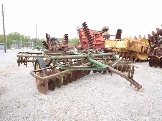 JD 12FT DISK HARROW