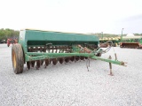 JD 8300 DRILL