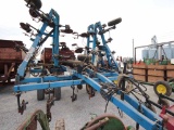 DMI 4250 19 SHANK NH3 APPLICATOR