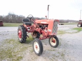 IH 140 TRACTOR