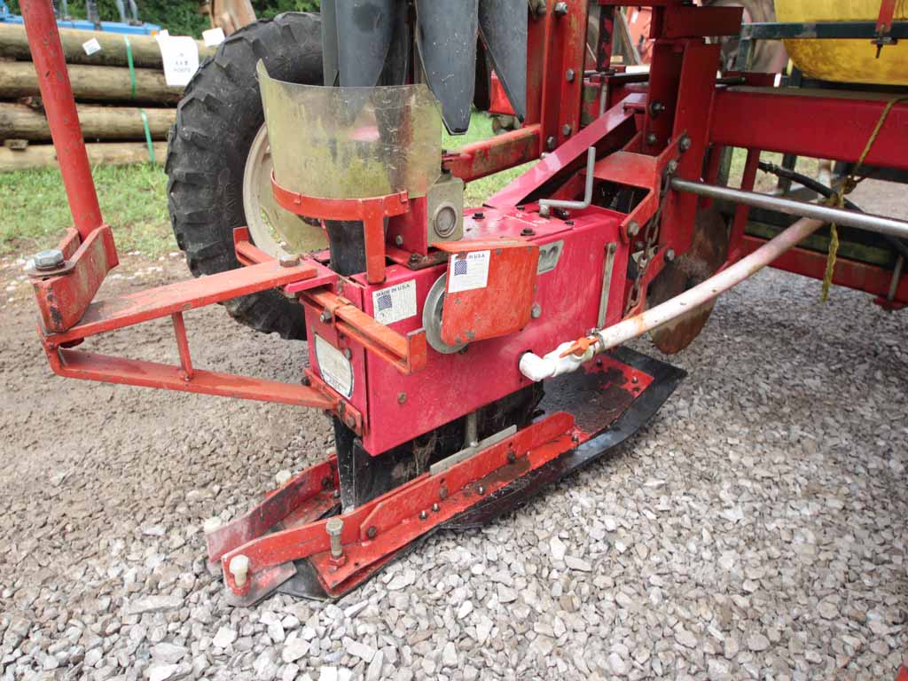 2 row tobacco setter for sale MECHANICAL 2 ROW TOBACCO SETTER