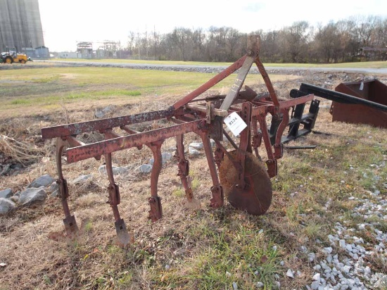 2 ROW CULTIVATOR