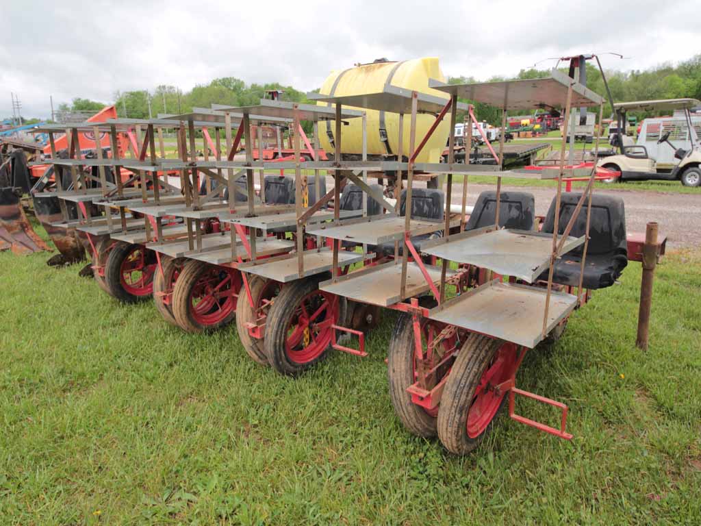 4 ROW MECHANICAL TOBACCO SETTER