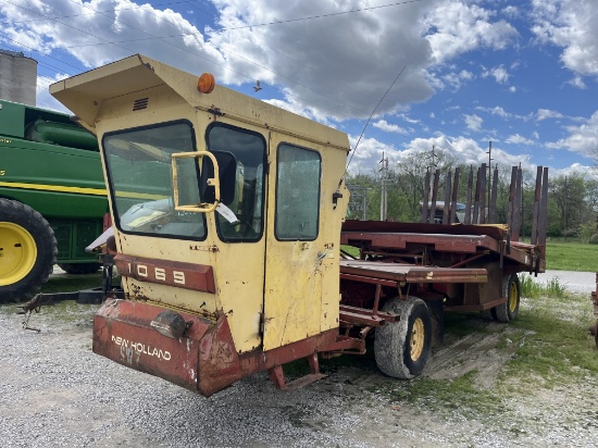 NH 1069 BALE WAGON