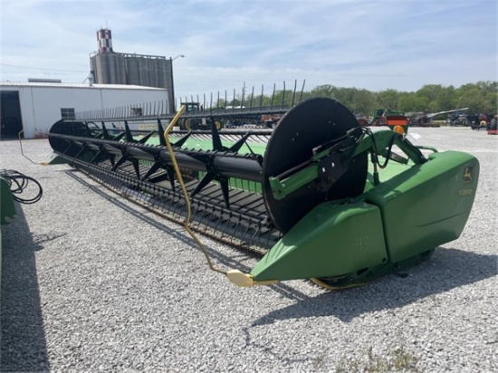 JOHN DEERE 635FD FLEX DRAPER PLATFORM