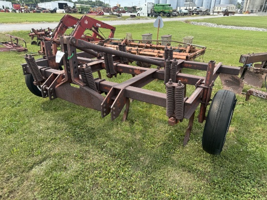 CHISEL PLOW