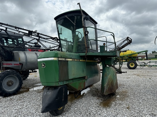 JD 6000 SPRAYER