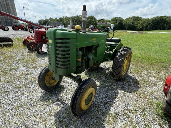 JD M TRACTOR