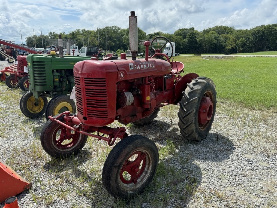 FARMALL A TRACTOR