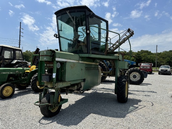 JD 6000 SPRAYER