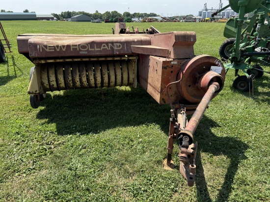 NH 273 SQUARE BALER