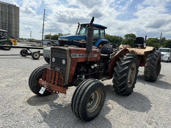 MF 250 TRACTOR