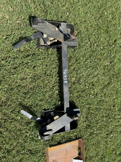 SKID STEER TO GLOBAL ADAPTOR
