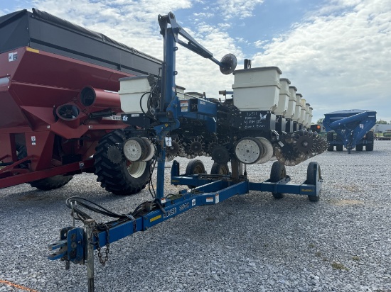 KINZE 3500 PLANTER