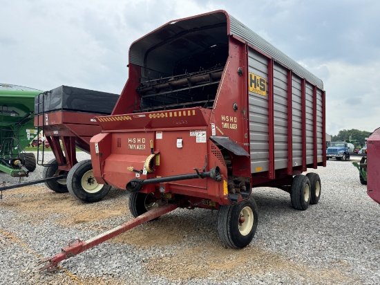 H&S SILAGE WAGON