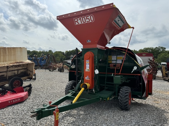RICHIGER R1050 BALER