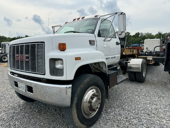 GMC 7500 TRUCK