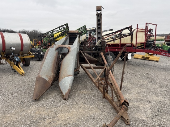 NEW IDEA CORN PICKER