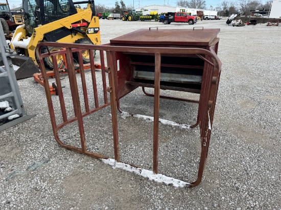 TARTER CREEP FEEDER