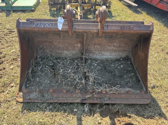 JD 120 TRACKHOE BUCKET