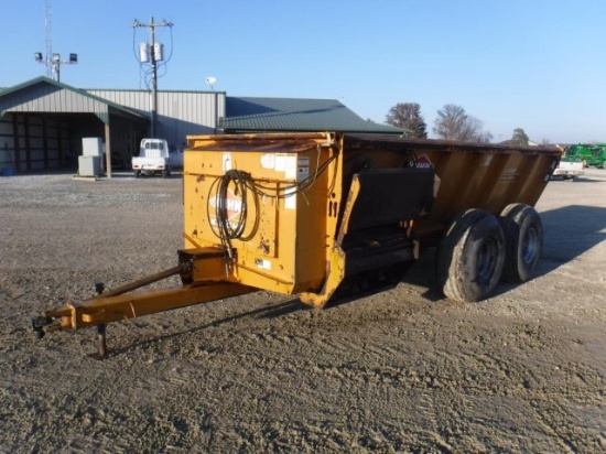 Knight Pro Twin Slinger 8118 Manure Spreader
