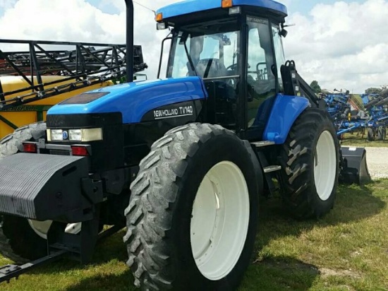 NH TV140 Tractor, 2002 Year