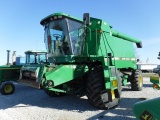 JD 9500 Combine