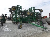 JD 2210 Accudepth Field Cultivator, 2007 Year