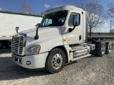 2013 Freightliner Cascadia 113 Semi